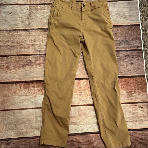 American Eagle Outfitters Other - Men’s American Eagle Original Straight Khaki Size 29 x 32
